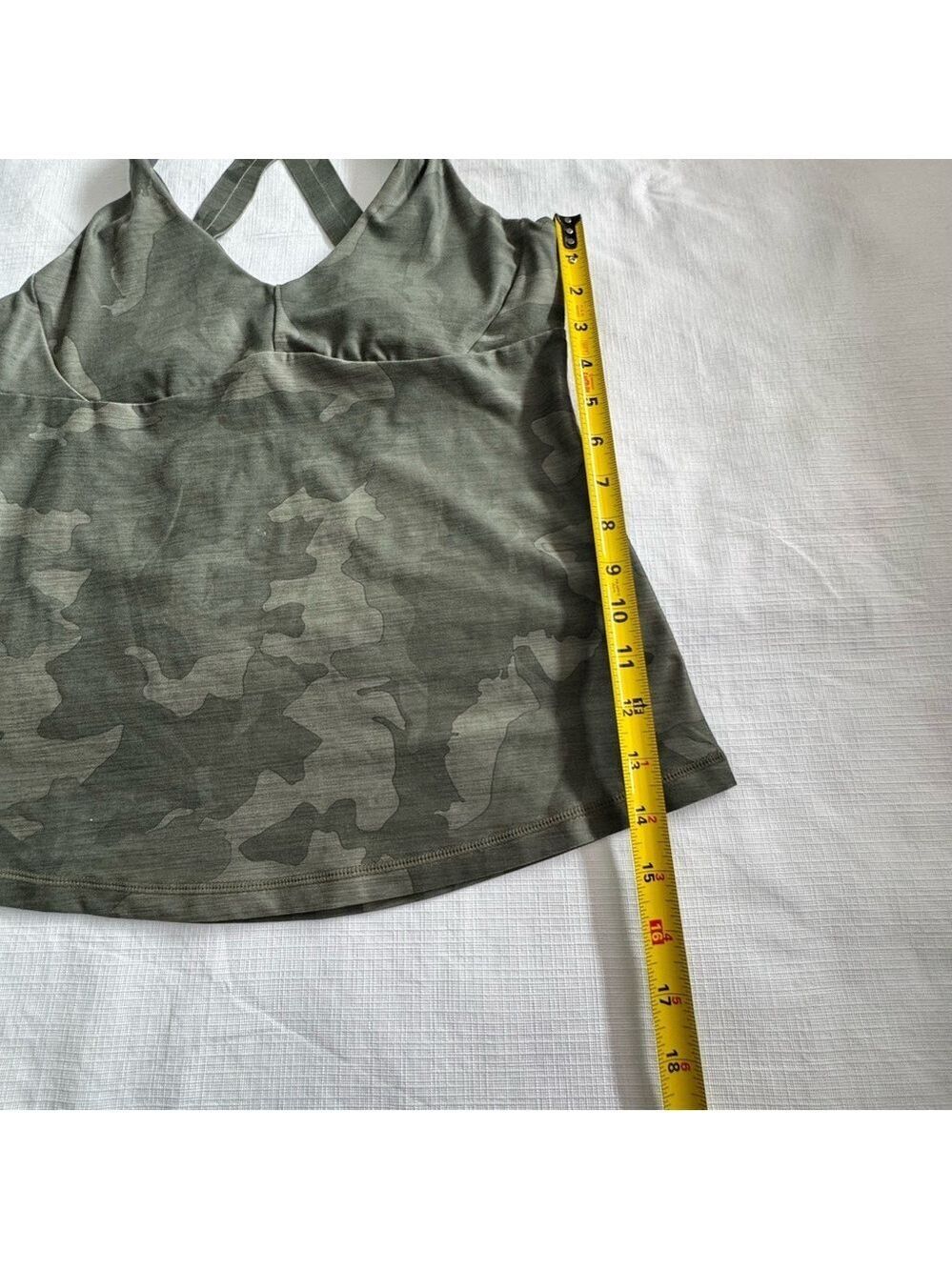 Prana tank top built in bra , crisscross back camo Small - Picture 6 of 8